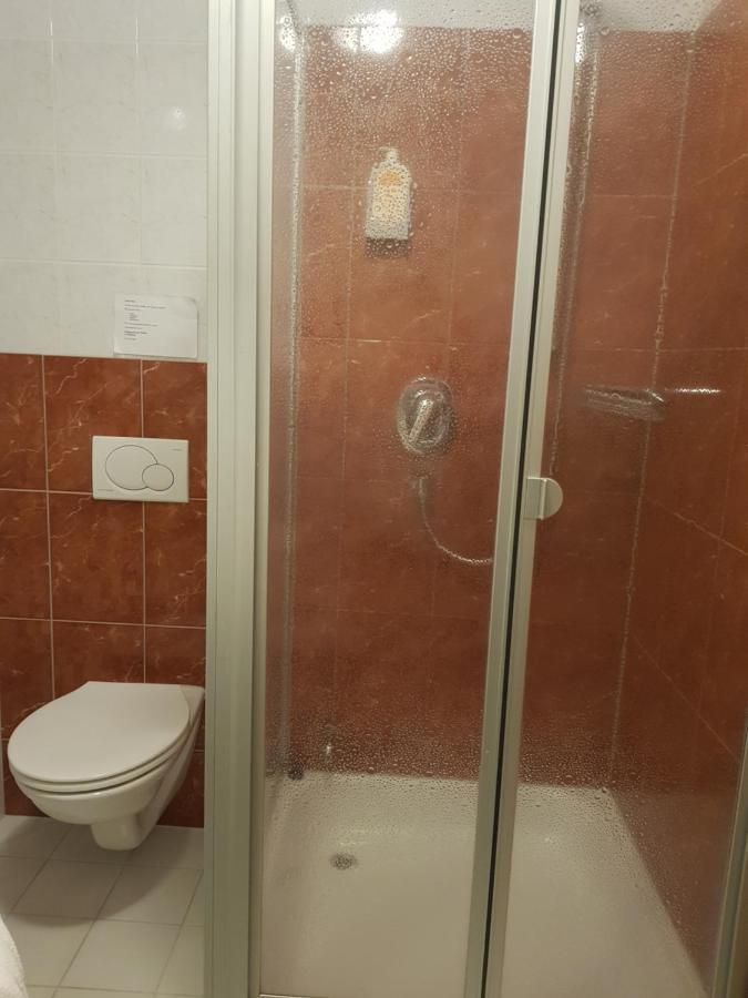 Stadler Hof Großgundertshausen Buitenkant foto